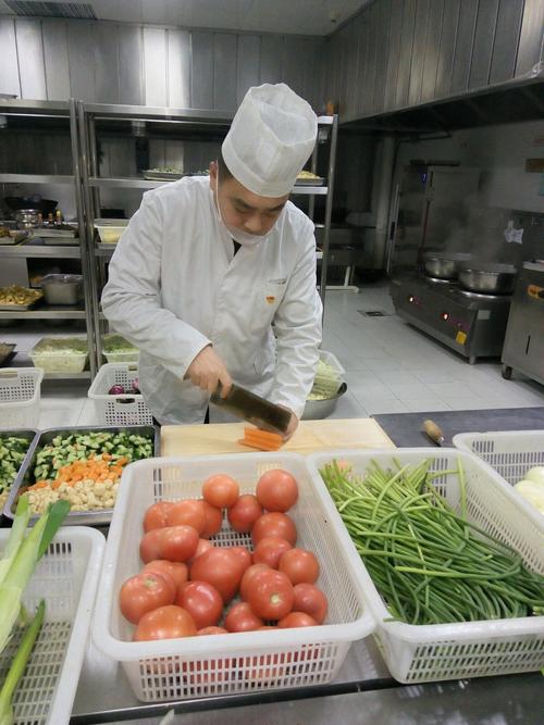 河钢唐钢行政福利处餐饮公司高强汽车板材服务区食堂日常工作图像锦